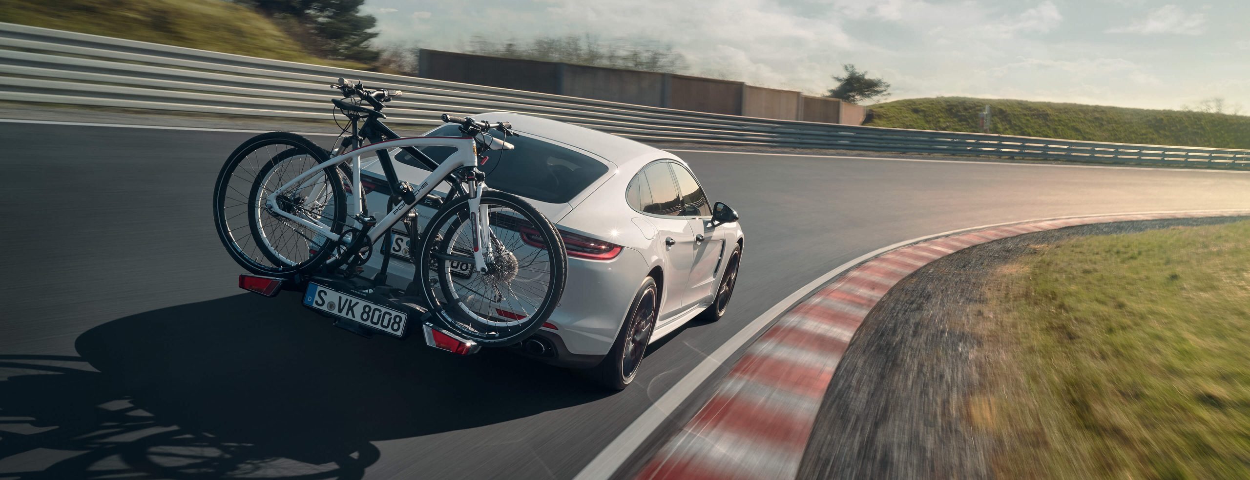 porte vélo électrique sur Porsche