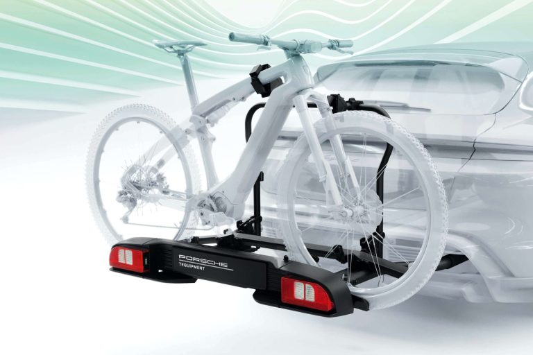 installation d'un porte-vélo électrique sur boule d'attelage