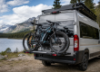 Fourgon aménagé équipé d’un porte-vélo arrière, idéal pour transporter ses vélos lors de voyages, road trips et escapades en pleine nature.